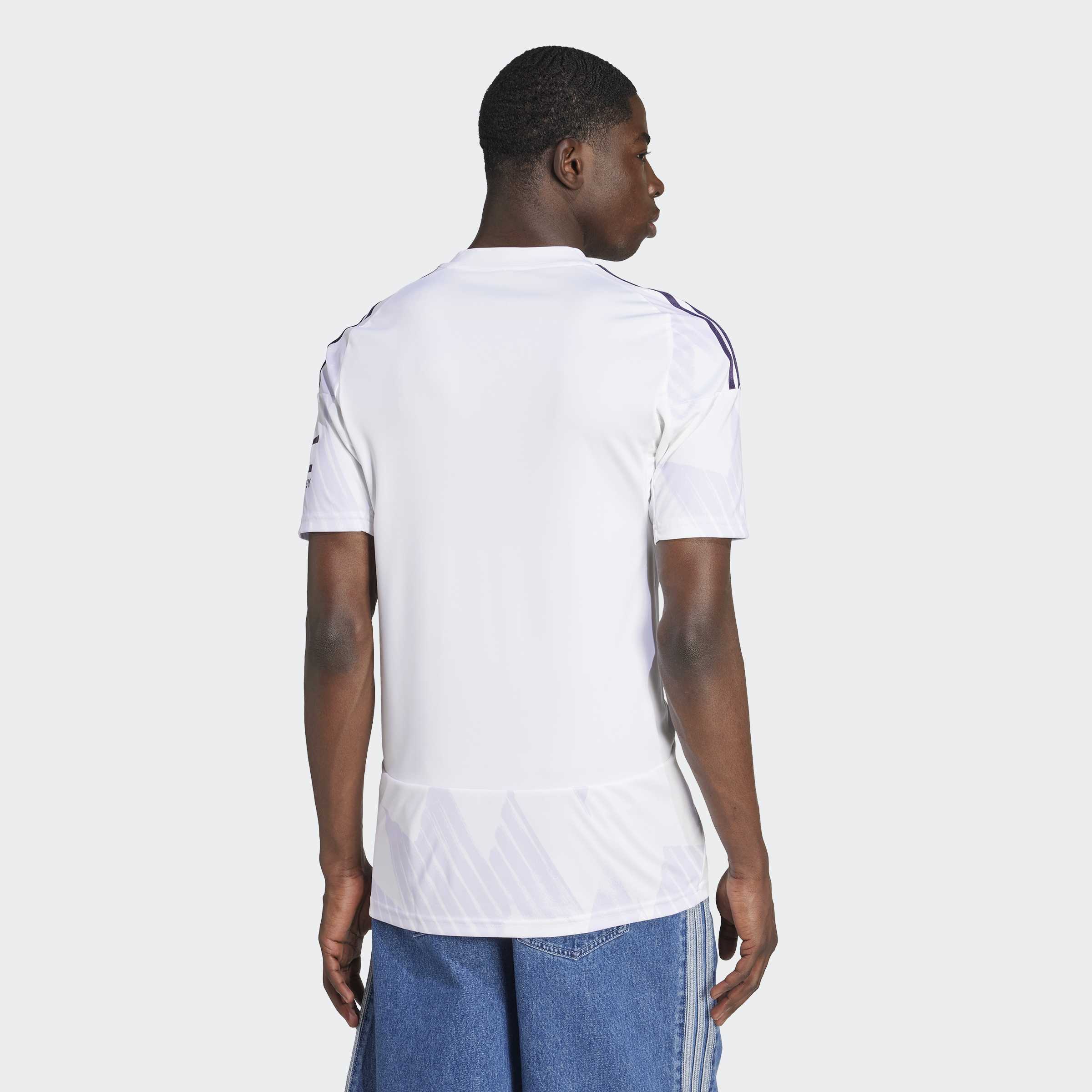 Manchester United 2025/26 Away Straight Fit Stadium Jersey